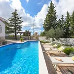 Mestrovic Zadarvillas * 扎达尔