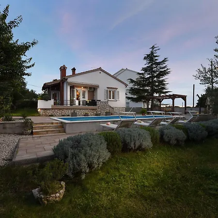 Βίλα Mestrovic Zadarvillas