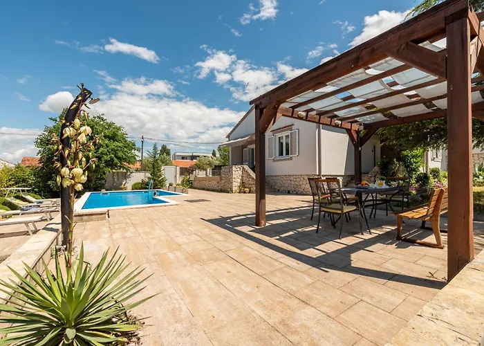 Mestrovic Zadarvillas فيلة زادار