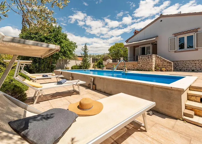 فيلة Mestrovic Zadarvillas زادار